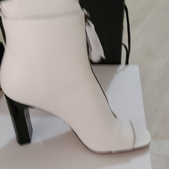 Calvin klein - Picture 9 of 12